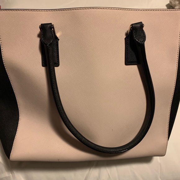 Kate Spade tote ♠️ - Picture 2 of 3